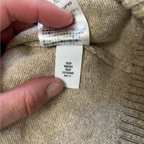 Eddie Bauer Tan V Neck Sweater - Medium - Picture 7 of 11